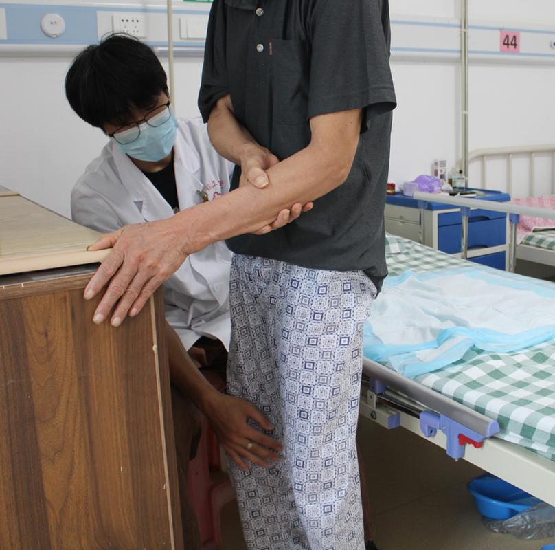 脑梗患者一侧偏瘫还可以恢复吗