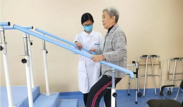 左脑大面积脑梗患者康复