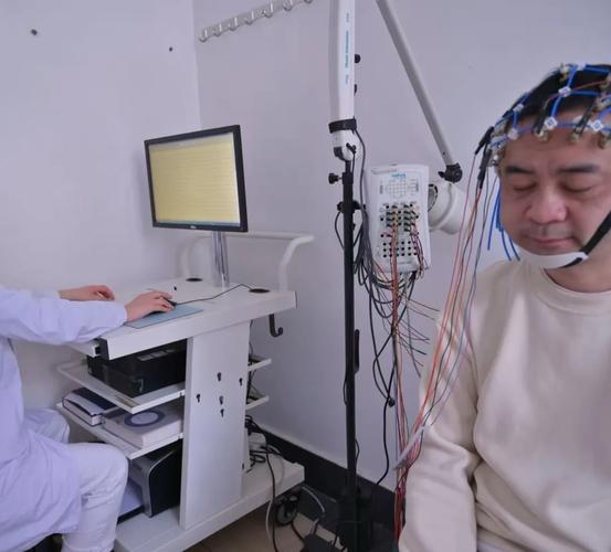 脑电图可以检查脑梗吗