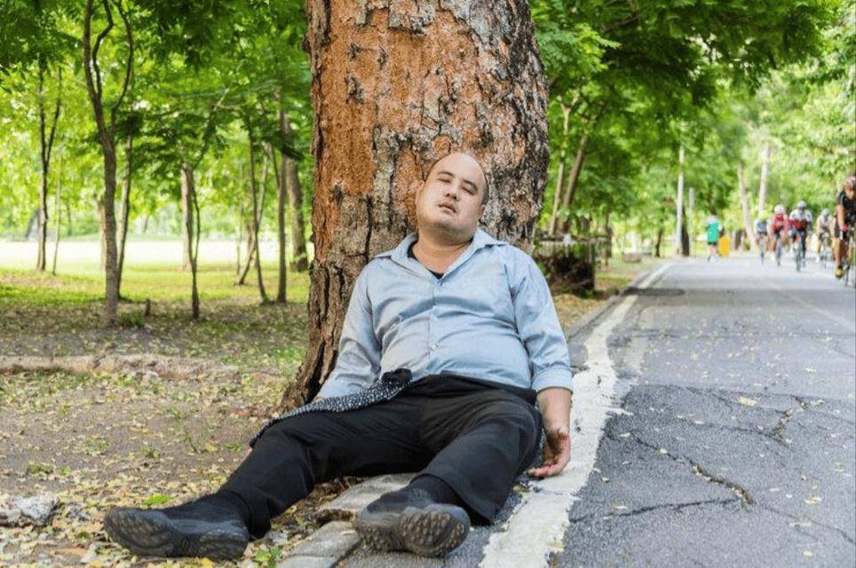 老爸脑梗最近瞌睡很多