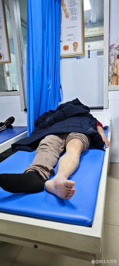 脑梗患者躺着容易抽筋