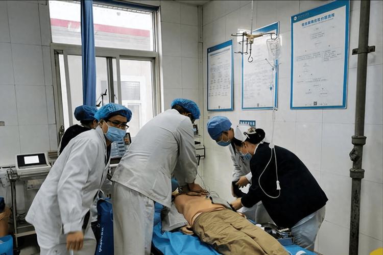 脑梗选择社区医院急救