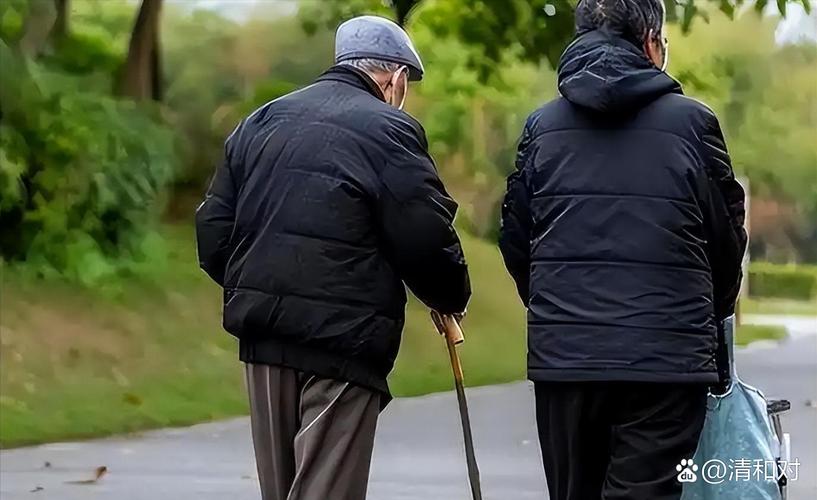 老人走路偏斜不是脑梗