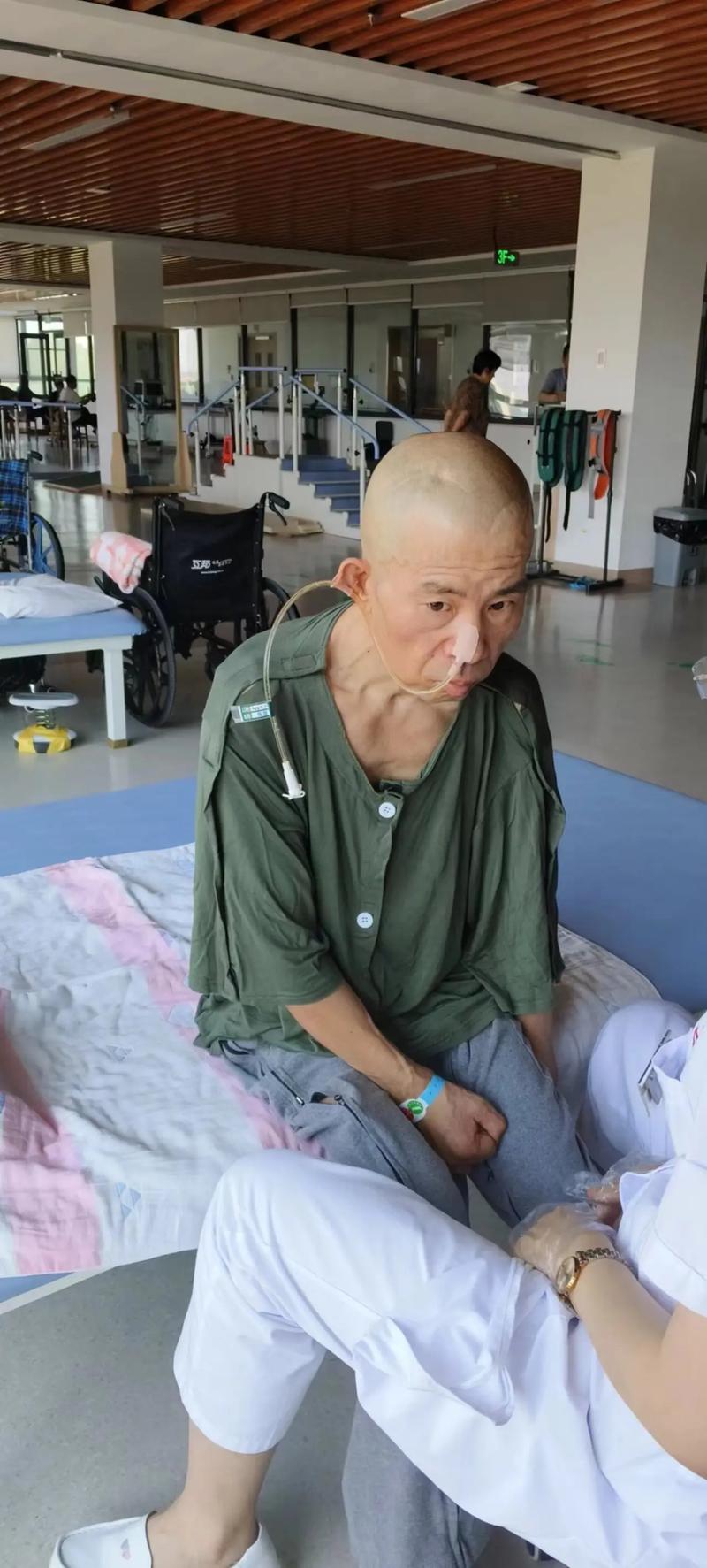 脑梗引发了脑疝手术后