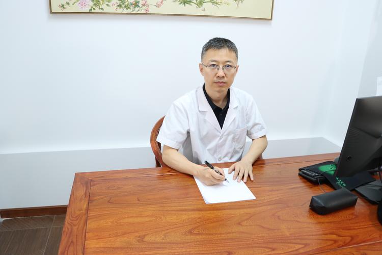 辽宁中医风湿科张占铸