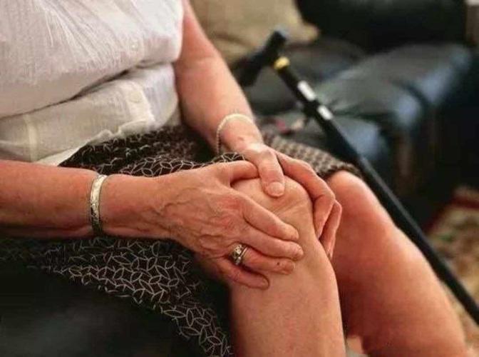 风湿病人怎样过下雨天