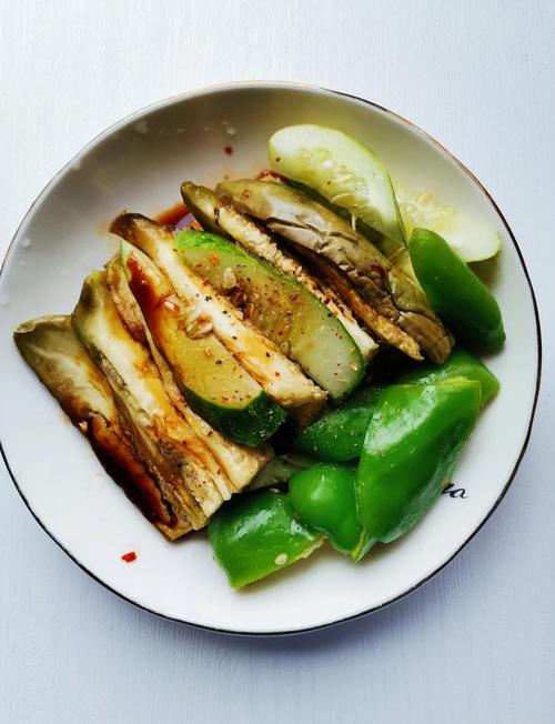 脑梗病人每天吃几顿饭