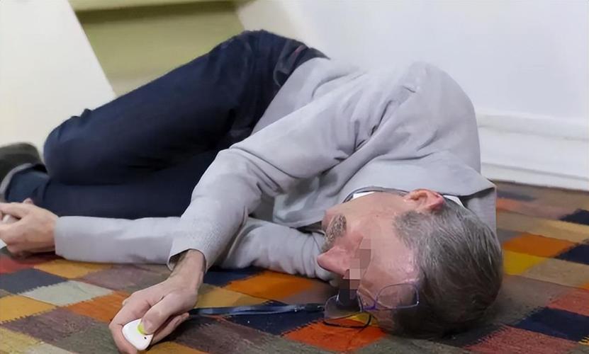 脑梗病人昏睡病情严重