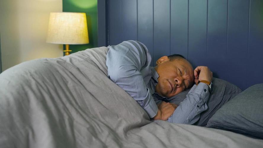 脑梗病人晚上睡不着觉