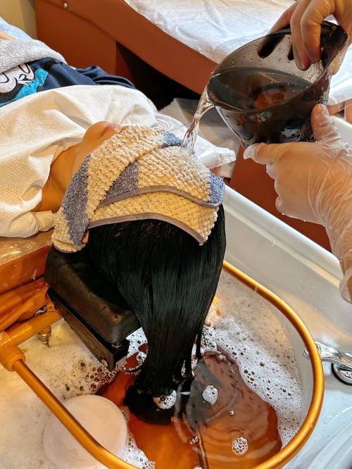 脑梗的人可以焗头发吗