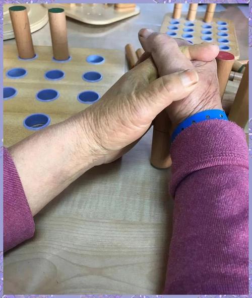 脑梗手指康复锻炼视频