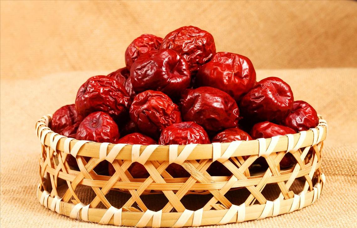 脑梗病人可以吃红枣吗