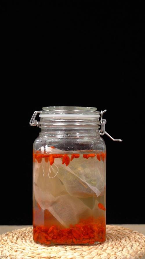 用什么药材泡酒治风湿