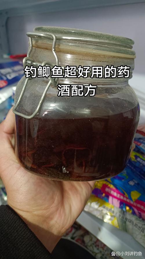 白酒泡鲫鱼可以治风湿