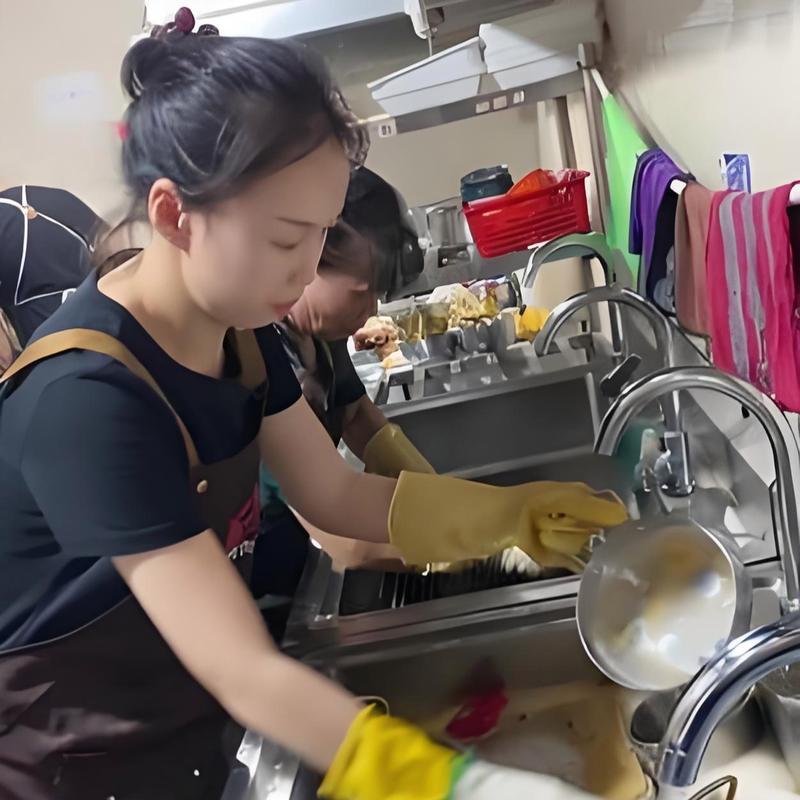 饭店洗碗容易得风湿吗