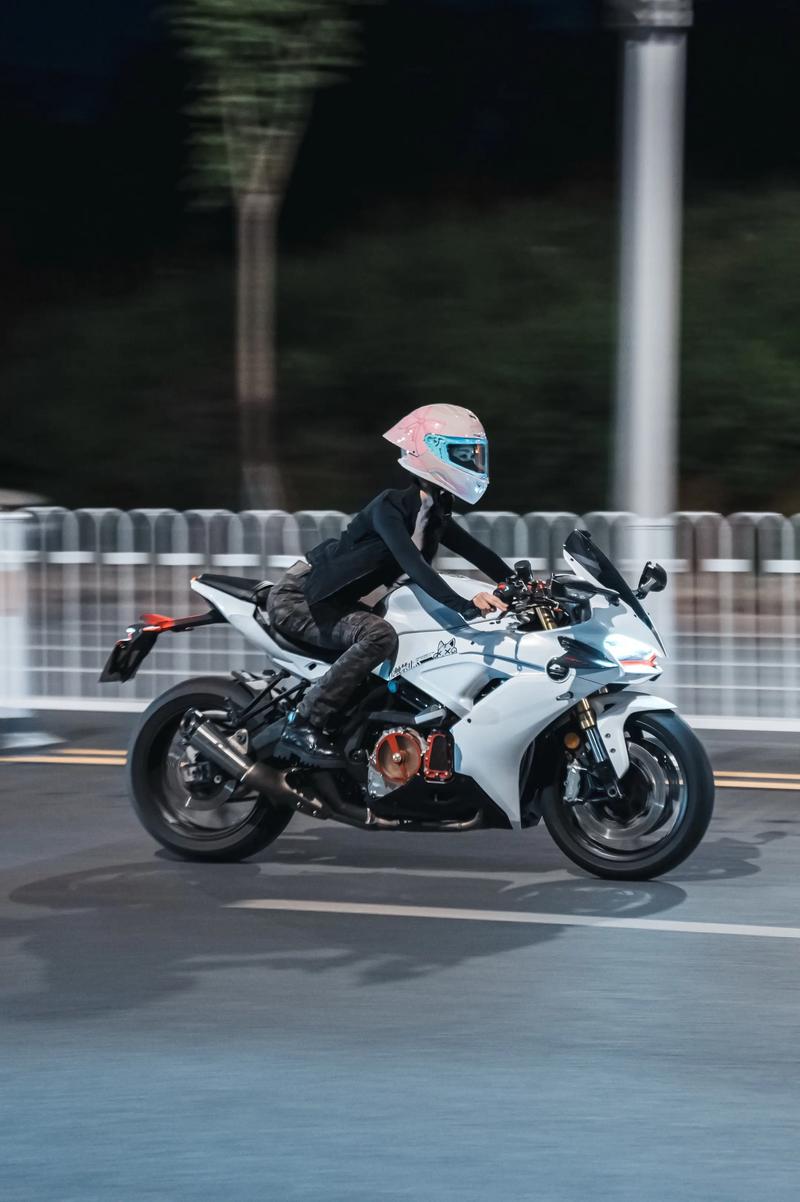 夏天骑摩托会得风湿吗